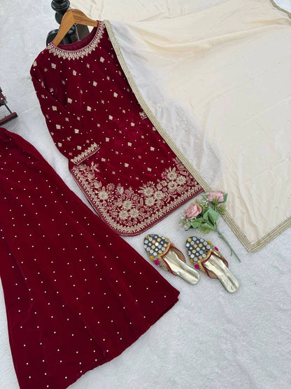 LUXURY MAROON VELVET EMBROIDERED PAKISTANI SUIT – BRIDAL AND FESTIVE WEAR | DESIGNER VELVET SALWAR KAMEEZ WITH GOLDEN Handwork AND Dupatta