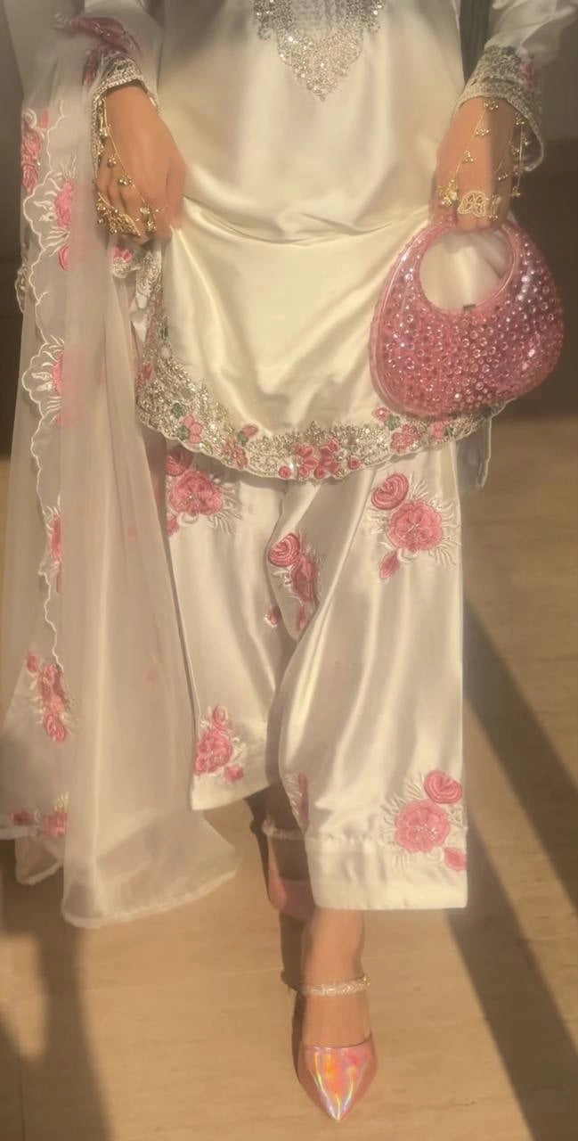 PREMIUM WHITE PINK EMBROIDERED FARSHI SUIT SET WITH DUPATTA | WHOLESALE AT GEELAN FASHION SURAT