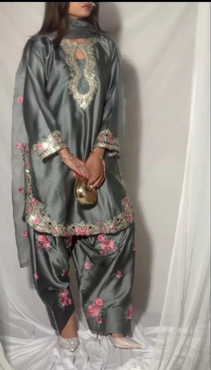 PREMIUM WHITE PINK EMBROIDERED FARSHI SUIT SET WITH DUPATTA | WHOLESALE AT GEELAN FASHION SURAT