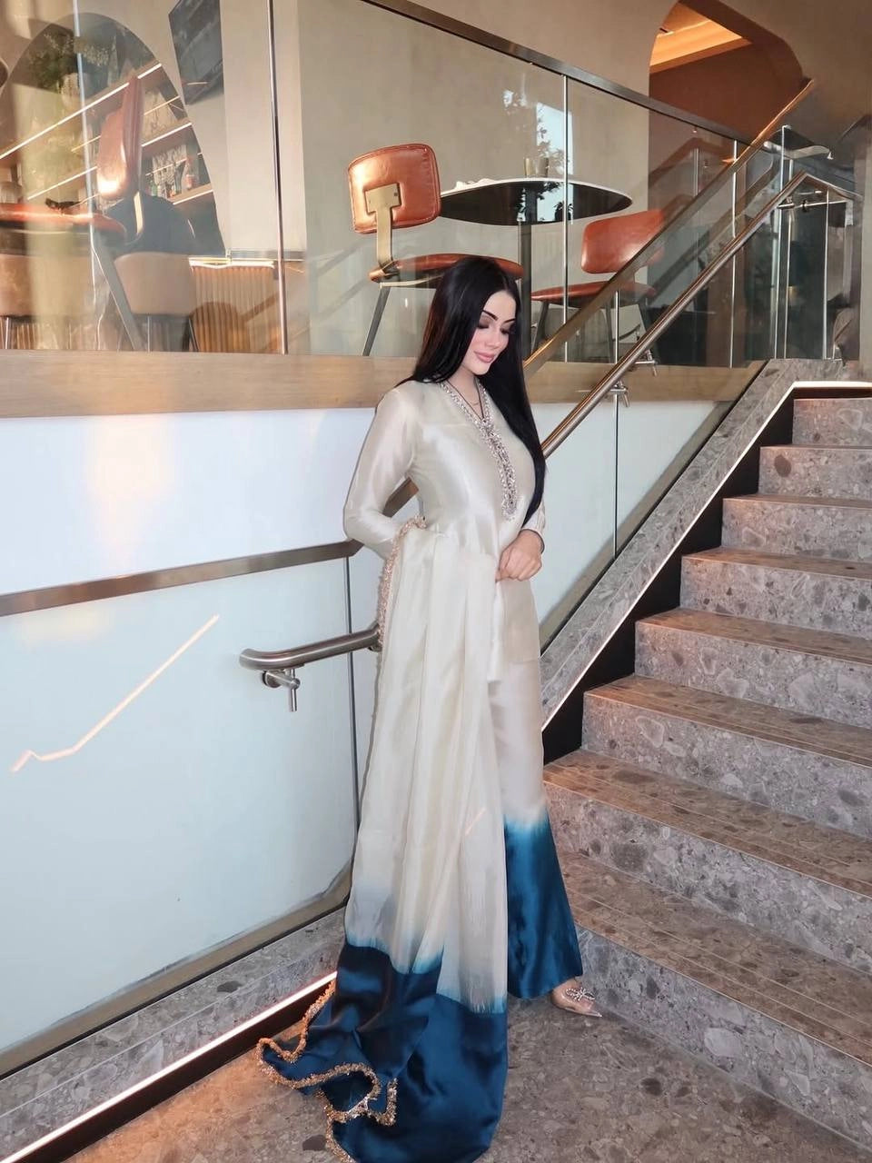 PREMIUM WHITE DOUBLE COLOUR EMBROIDERY READYMADE PAKISTANI SUITS WHOLESALE RATE AT GEELAN FASHION SURAT