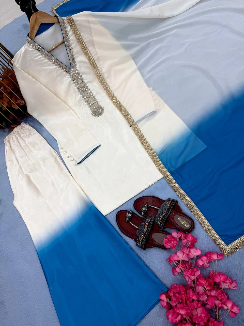 PREMIUM WHITE DOUBLE COLOUR EMBROIDERY READYMADE PAKISTANI SUITS WHOLESALE RATE AT GEELAN FASHION SURAT