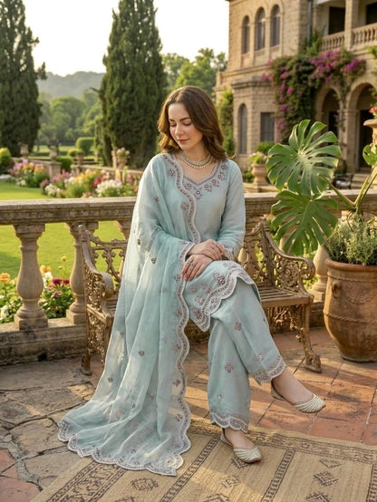 HANIA AMIR MOST VIRAL BEAUTIFUL READYMADE COLLECTION WHOLESALE PRICE AT GEELAN FASHION SURAT