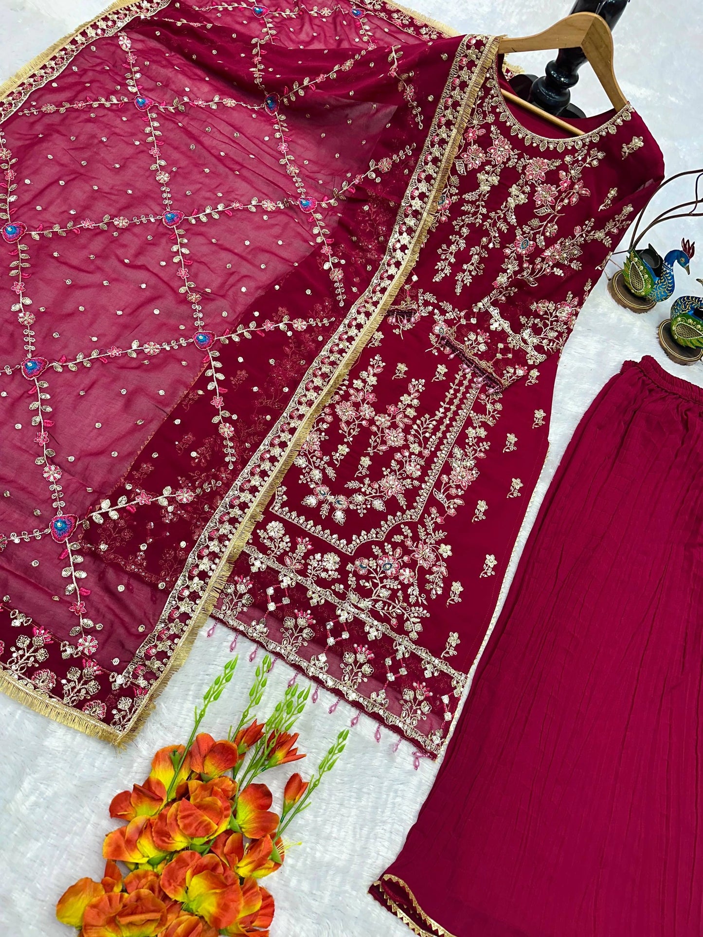 PARTY WEAR SUPER HIT COLLECTION NEW PAKISTANI SUITS WHOLESALE RATE AT GEELAN FASHION SURAT