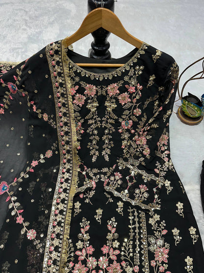 PARTY WEAR SUPER HIT COLLECTION NEW PAKISTANI SUITS WHOLESALE RATE AT GEELAN FASHION SURAT