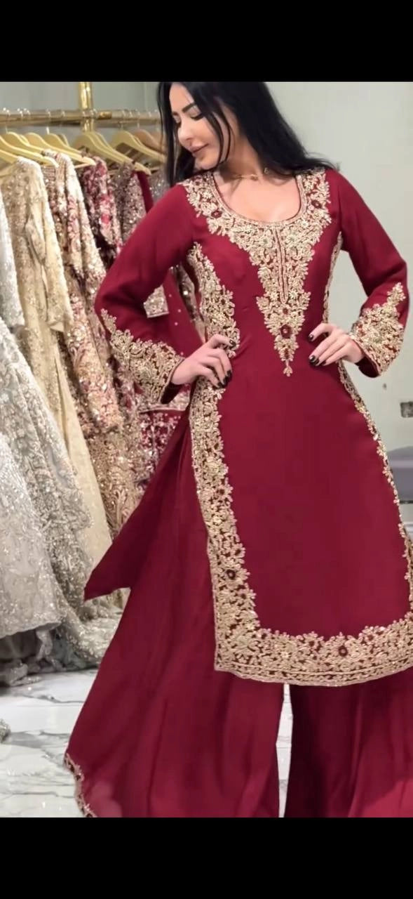 VIRAL PAKISTANI TRENDING COLLECTION BLACK AND MAROON WHOLESALE RATE AT GEELAN FASHION SURAT