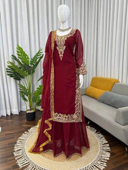 VIRAL PAKISTANI TRENDING COLLECTION BLACK AND MAROON WHOLESALE RATE AT GEELAN FASHION SURAT