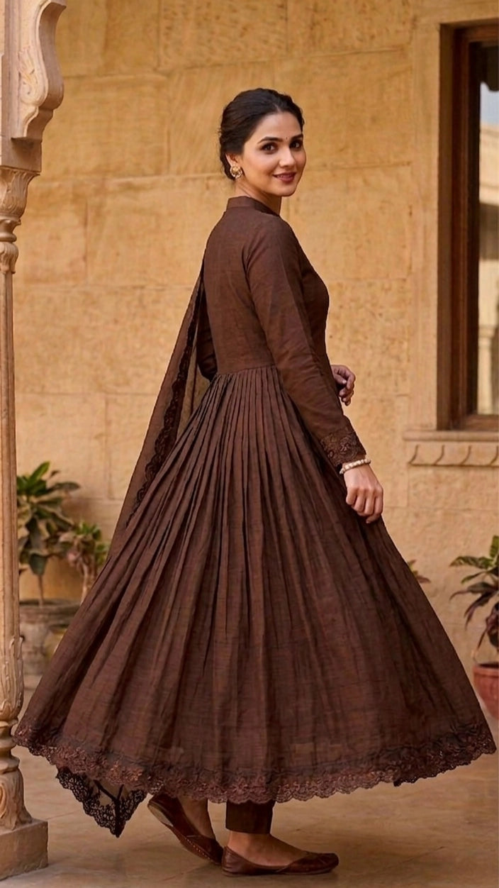 LUNCHING NEW DESIGNER PARTY WEAR LOOK GOWN WITH EMBROIDERY WORK WHOLESALE PRICE AT GEELAN FASHION SURAT