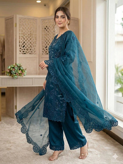 PREMIUM DESIGNER MAROON EMBROIDERED ORGANZA PAKISTANI SUIT WITH ORGANZA DUPATTA | GEELAN FASHION