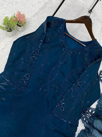 PREMIUM DESIGNER MAROON EMBROIDERED ORGANZA PAKISTANI SUIT WITH ORGANZA DUPATTA | GEELAN FASHION