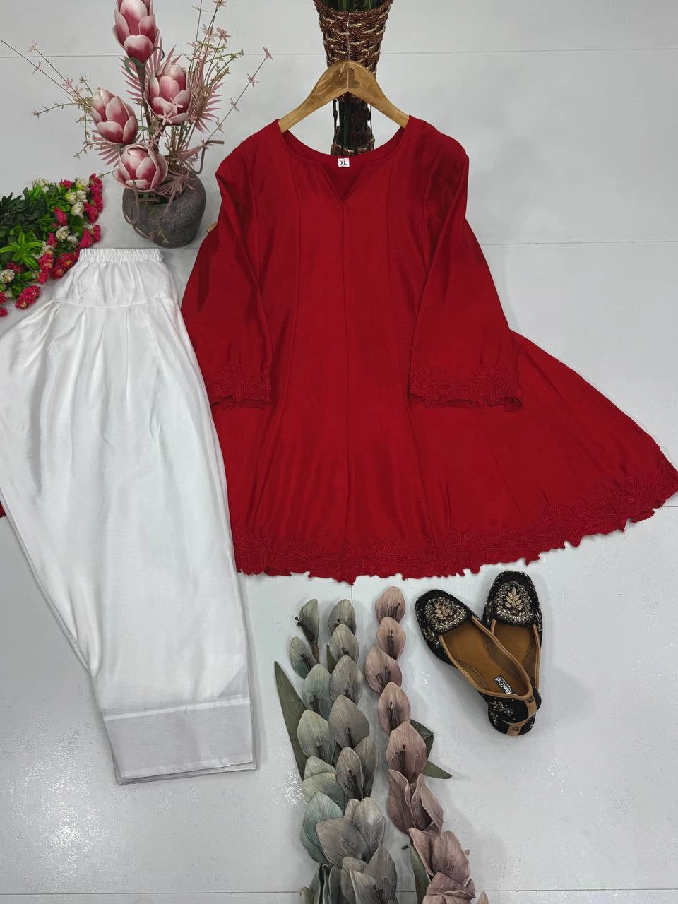PARTY WEAR FESTIVAL SPECIAL NEW DESIGNER HEAVY MAL CHANDERI TOP PLAZZO SUIT SET*