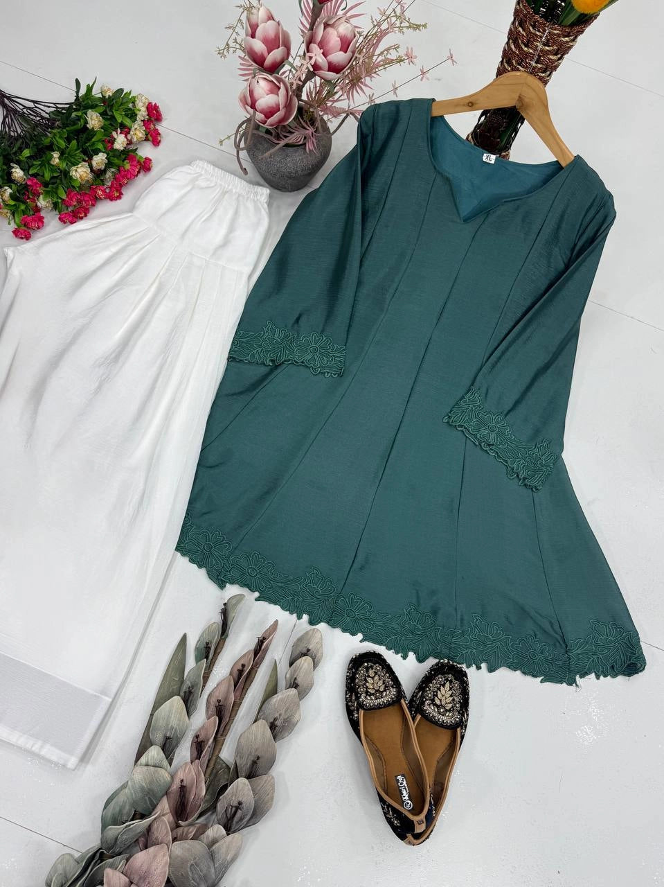 PARTY WEAR FESTIVAL SPECIAL NEW DESIGNER HEAVY MAL CHANDERI TOP PLAZZO SUIT SET*