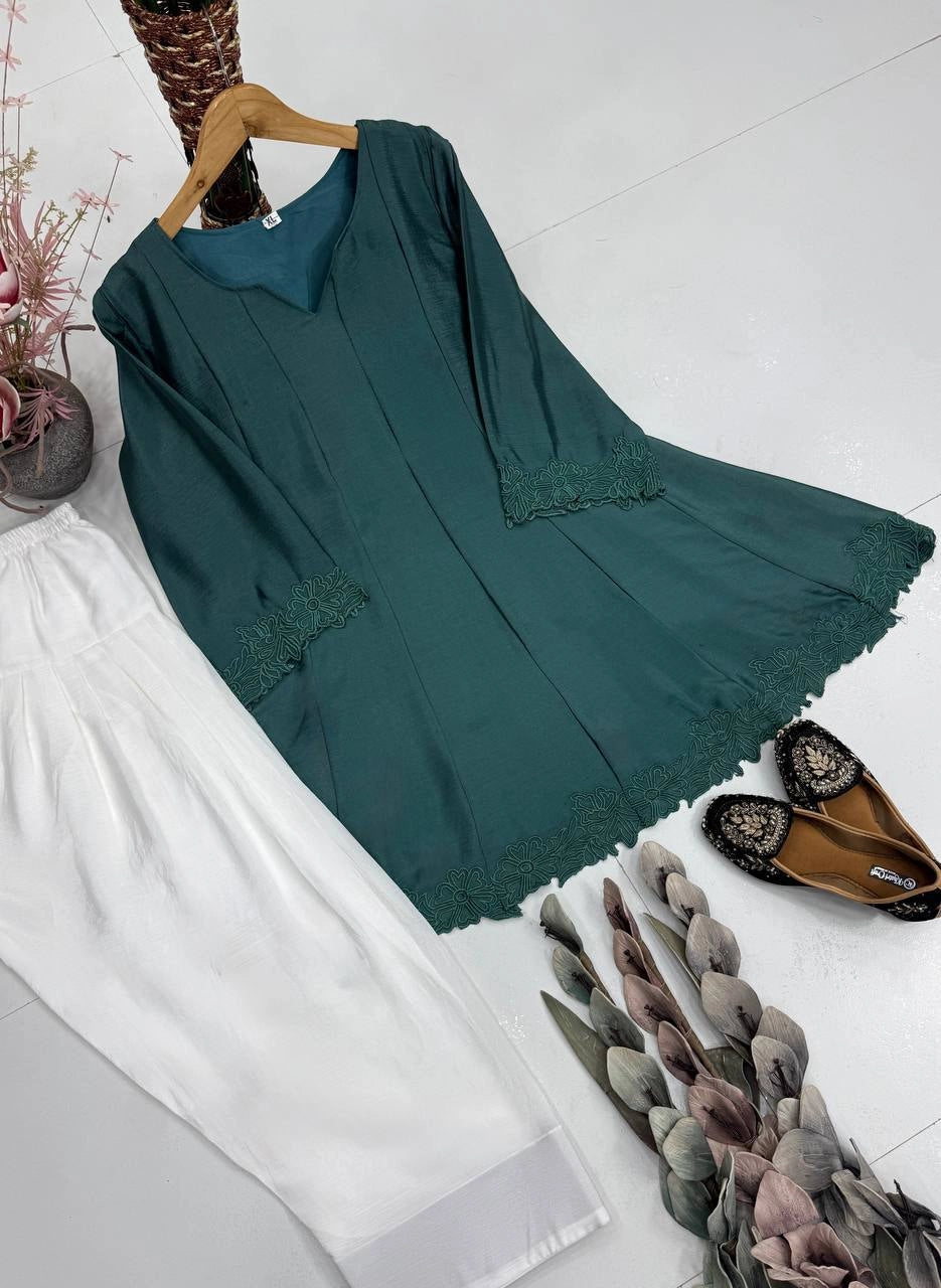PARTY WEAR FESTIVAL SPECIAL NEW DESIGNER HEAVY MAL CHANDERI TOP PLAZZO SUIT SET*
