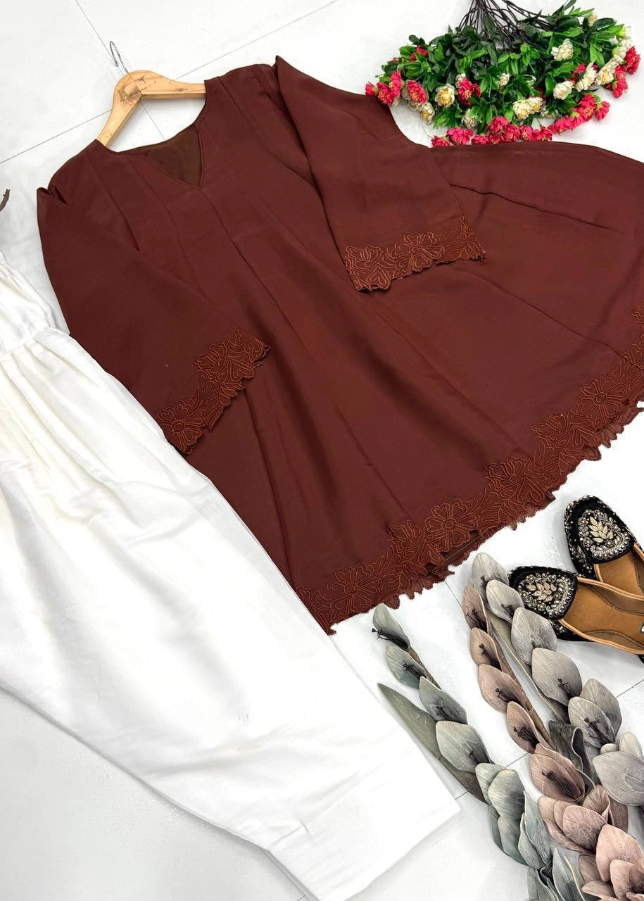 PARTY WEAR FESTIVAL SPECIAL NEW DESIGNER HEAVY MAL CHANDERI TOP PLAZZO SUIT SET*