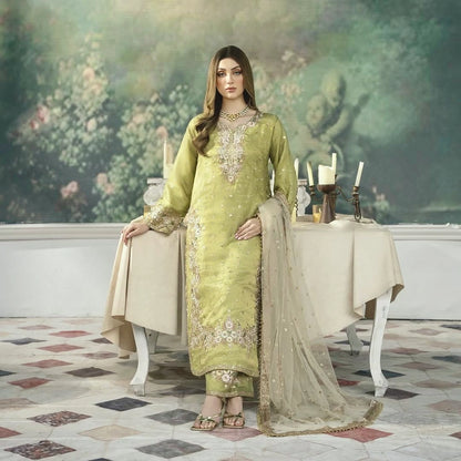 PAKISTANI READYMADE SUITS ONLINE WHOLESALE RATE AT GEELAN FASHION SURAT