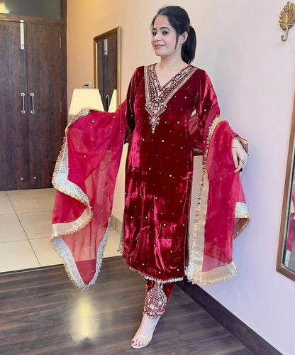 VELVET READYMADE COLLECTION WHOELSALE RATE AT SUART GEELAN FASHION