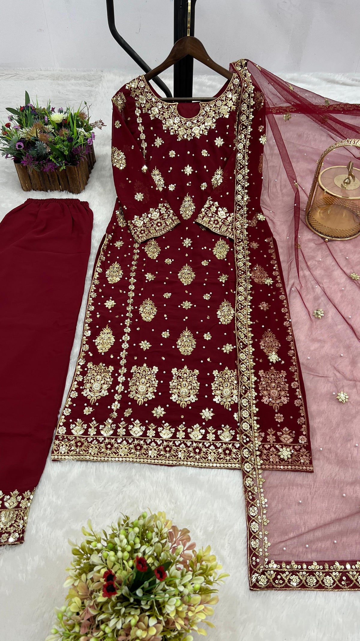 3 PIECE STYLISH KURTI DUPATTA WITH BEAUTIFUL PLAZZO WHOLESALE GEELAN FASHION SURAT