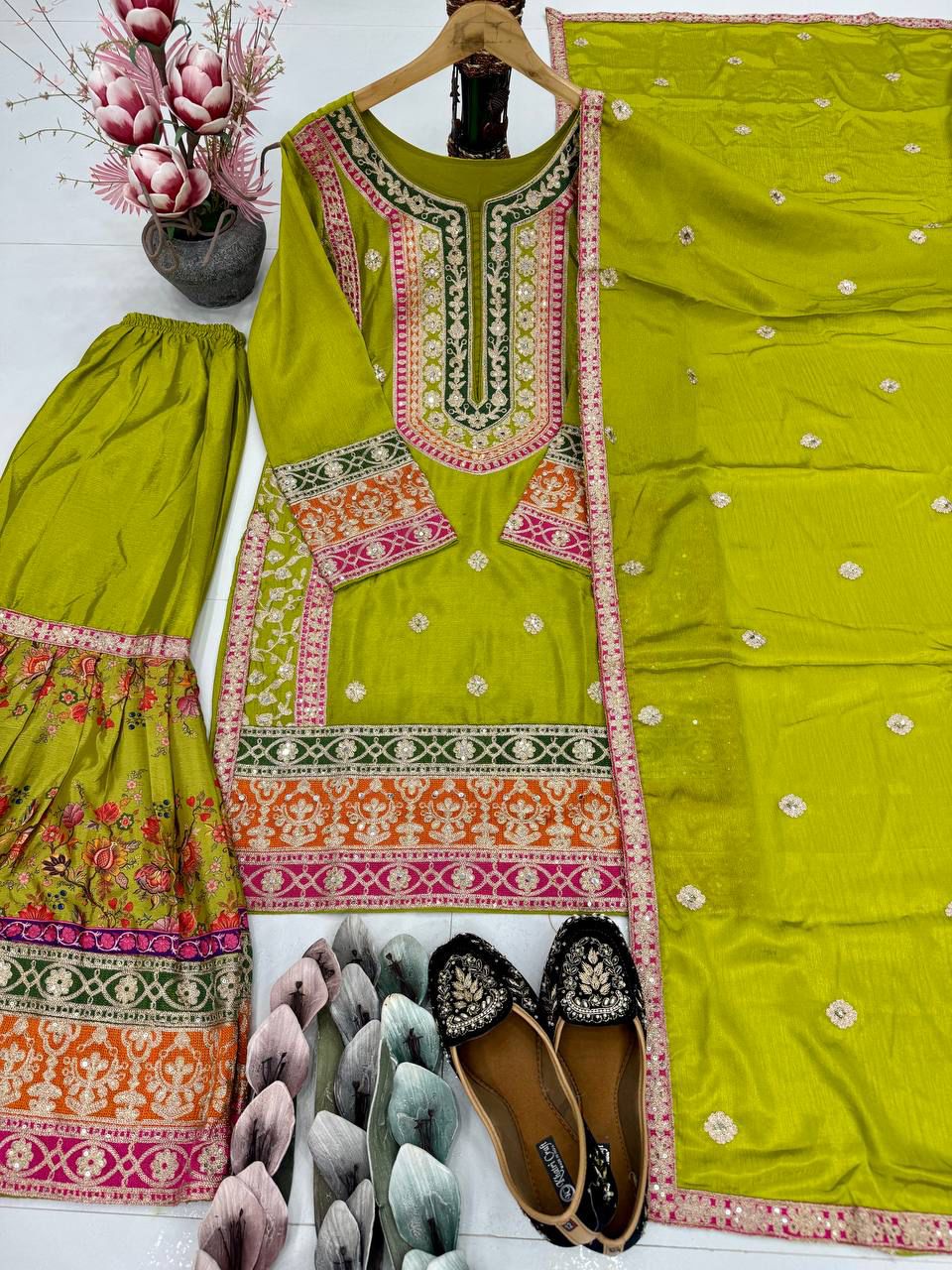 DESIGNER HEAVY PAKISHTANI SHARARA SUIT SET WHOLESALE GEELAN FASHION SURAT
