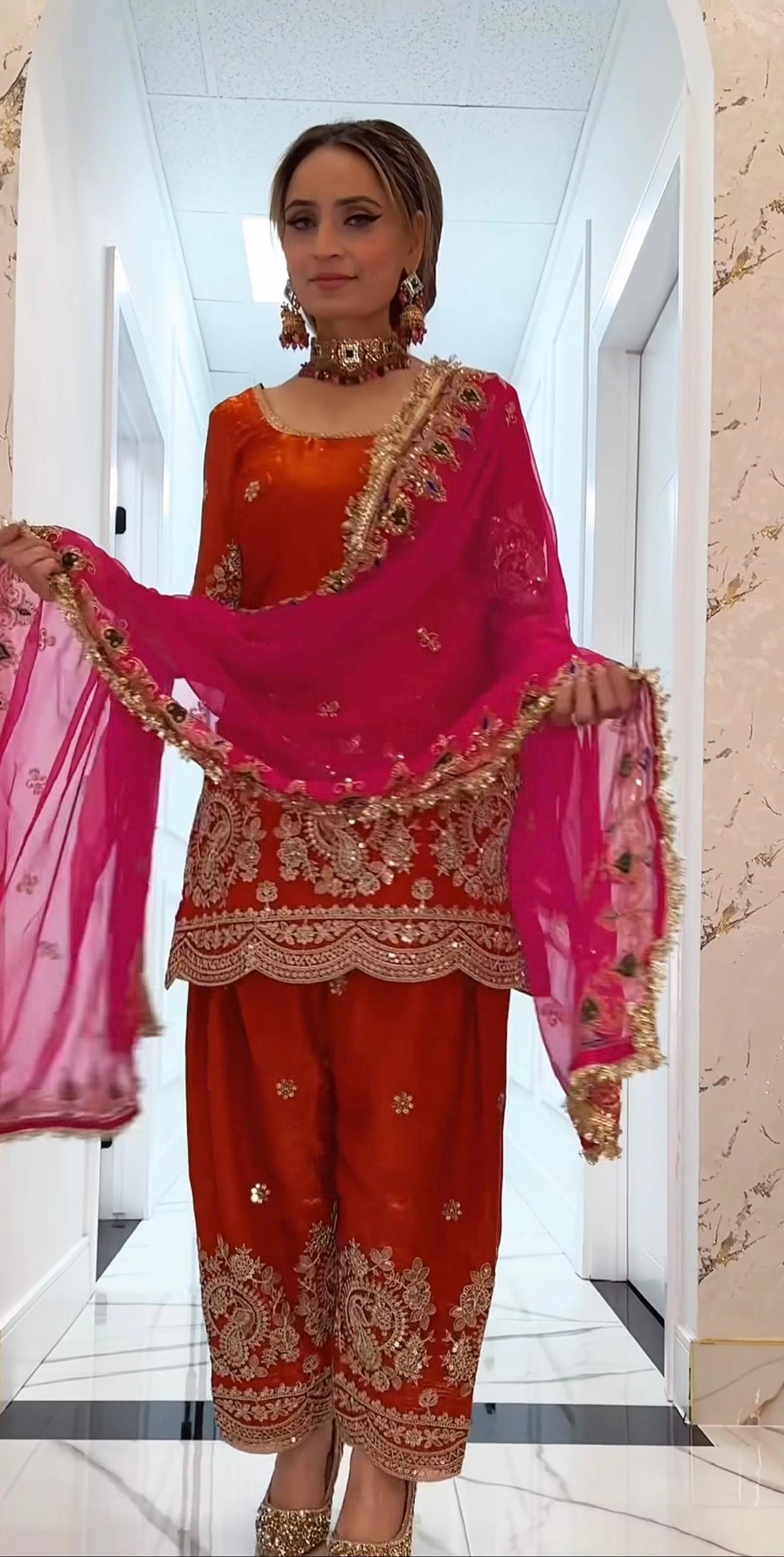 ĐĚSIGNER PARTY WEAR LOOK TOP WITH FARSHI SALWAR WHOLESALE GEELAN FASHION SURAT