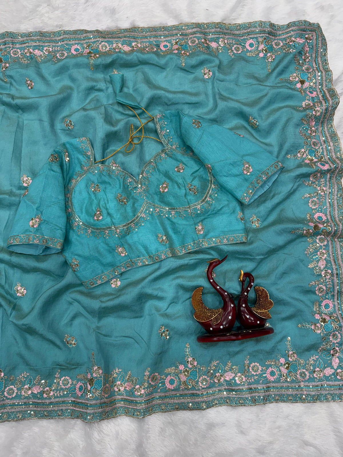NEW DESIGNER SAREE COLLECTION WHOLESALE GEELAN FASHION SURAT