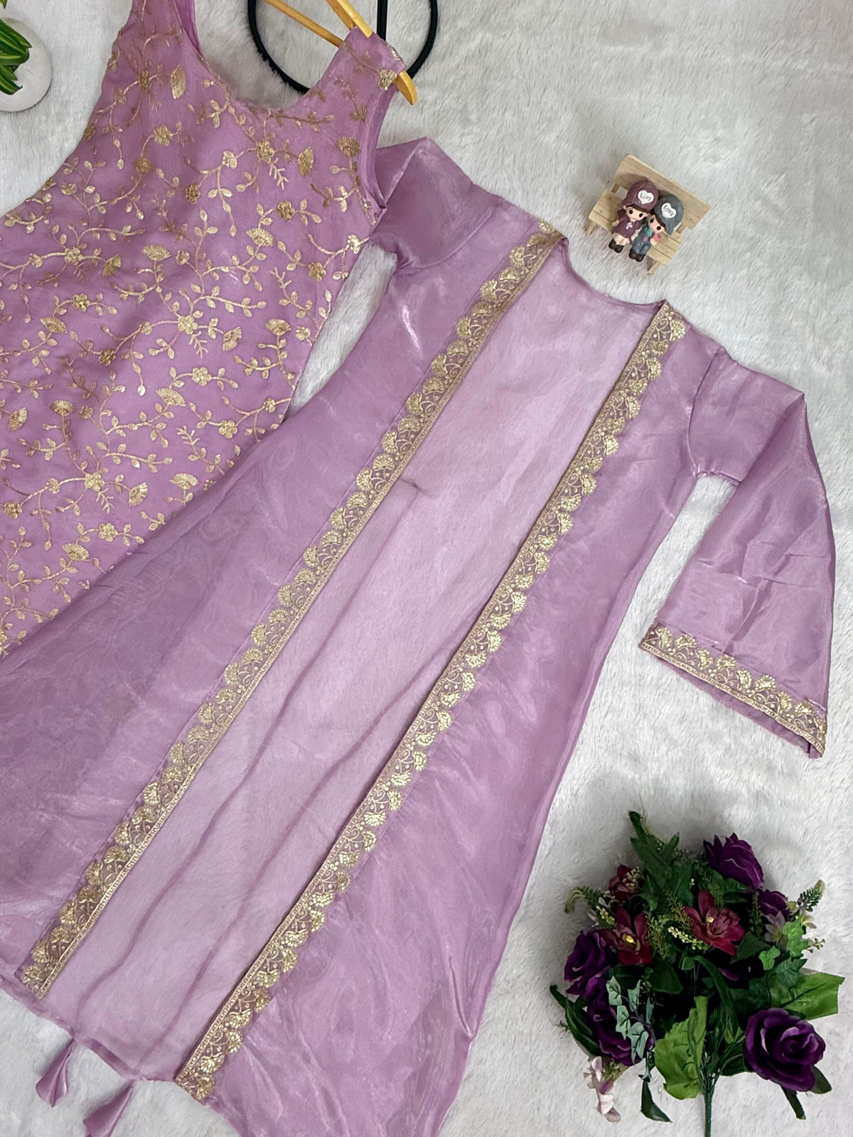 IN OUR COLLECTION THIS STUNNING JIMY SILK FABRIC ✨KURTI, KOTI & PLAZZO IS COMING WITH👗 HEAVY EMBROIDERY WORK & ELEGANT STYLE WHOLESALE GEELAN FASHION SURAT