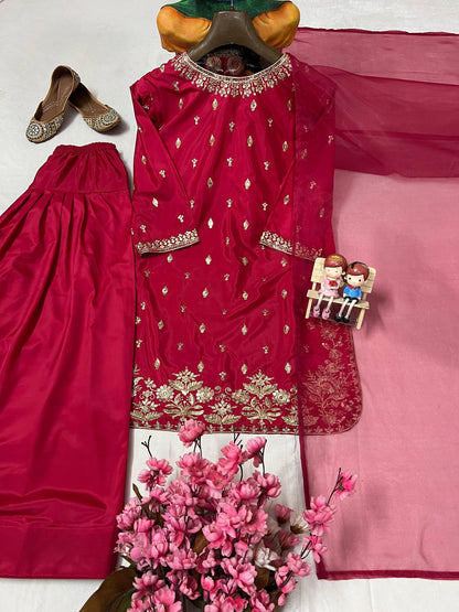 ENHANCE THE BEAUTY OF YOUR WARDROBE WITH THIS NEWLY LAUNCHED FARSI KURTI-PLAZZO SET WHOLESALE GEELAN FASHION SURAT