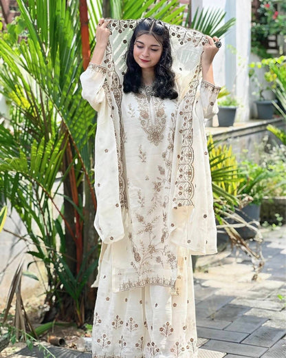 ENHANCE THE BEAUTY OF YOUR WARDROBE WITH THIS NEWLY LAUNCHED KURTI-SHARARA SET WHOLESALE GEELAN FASHION SURAT