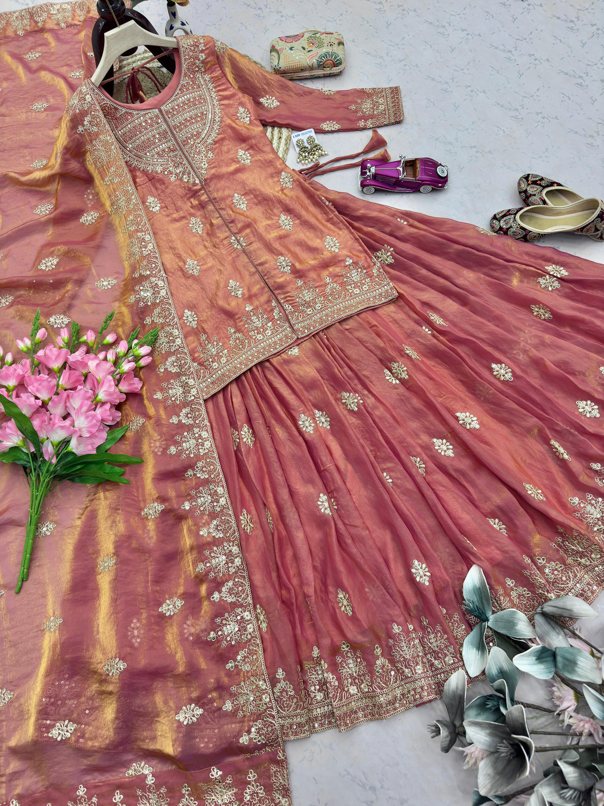 DESIGNER PARTY WEAR LOOK COLLECTION WHOLESALE GEELAN FASHION SURAT
