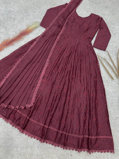 2 PIECE STYLISH GOWN WITH BEAUTIFUL DUPATTA WHOLESALE GEELAN FASHION SURAT