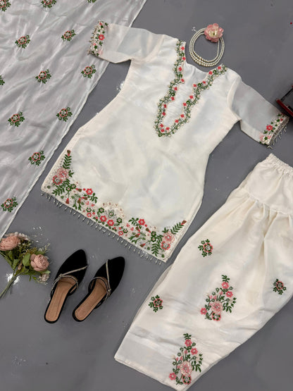 DESIGNER FARSHI PLAZO SET – ELEGANT ETHNIC WEAR ✨ 🎀 CRAFTED IN CLASSY TONES WITH PREMIUM FABRIC & DETAILING WHOLESALE GEELAN FASHION SURAT