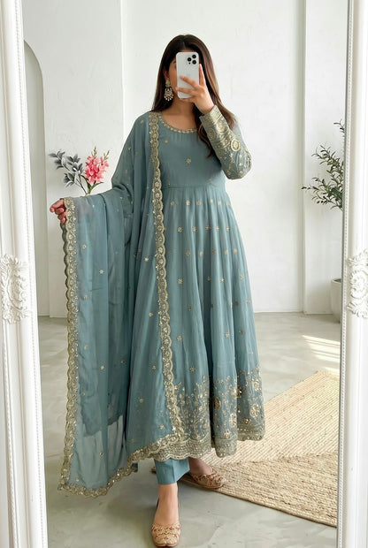 DESIGNER PARTY WEAR LOOK COLLECTION WHOLESALE GEELAN FASHION SURAT