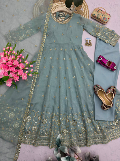 DESIGNER PARTY WEAR LOOK COLLECTION WHOLESALE GEELAN FASHION SURAT