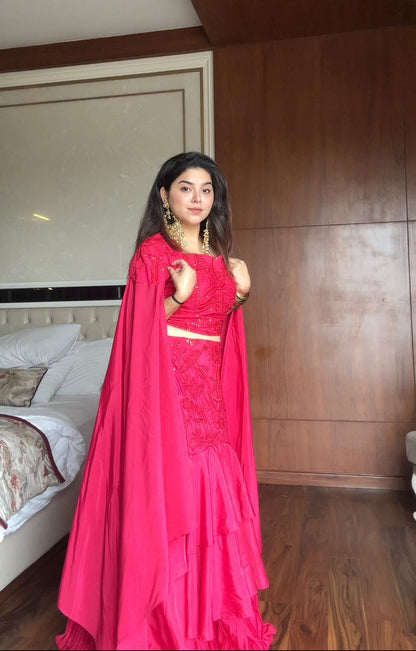 DRAPE YOURSELF IN LAYERS OF GRACE & CHARM WHOLESALE GEELAN FASHION SURAT