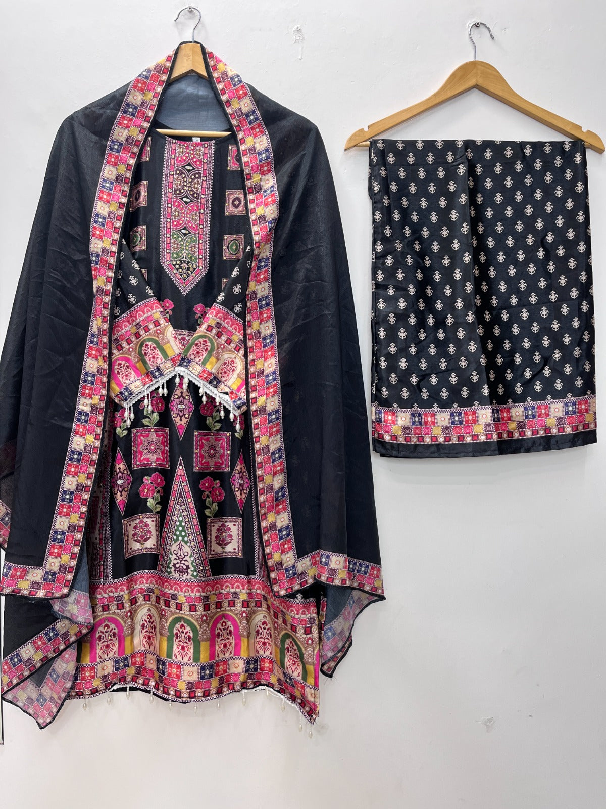 8 DESIGNER WEAR TRENDING TOP WITH PRINTED WORK AND STONE WORK TOP PLAZZO WITH DUPATTA SET WHOLESALE GEELAN FASHION SURAT