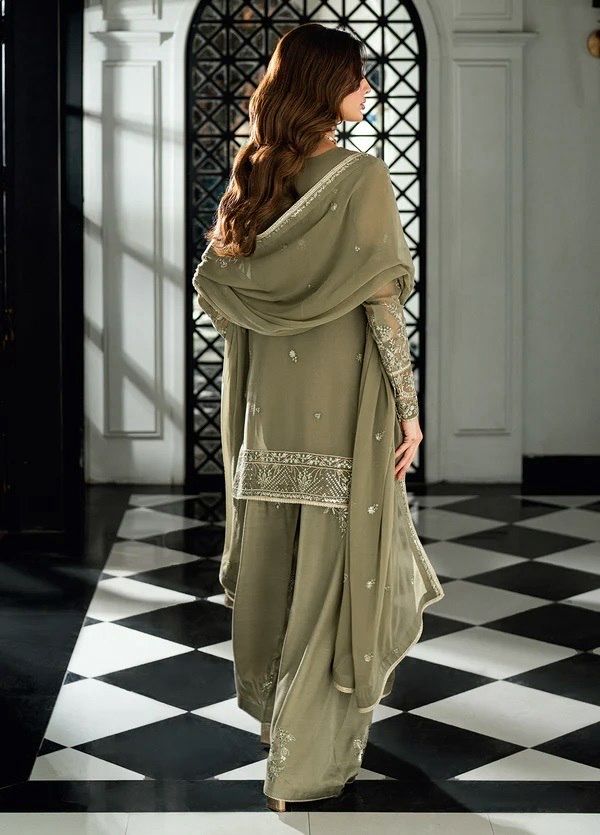 STEP INTO EFFORTLESS CHARM WITH OUR EXCLUSIVE 3-PIECE SET – CRAFTED FOR COMFORT, STITCHED WITH GRACE. WHOLESALE GEELAN FASHION SURAT