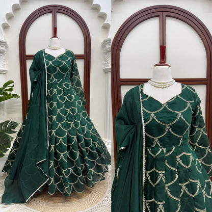 DESIGNER GOWN WITH PENT SET – ELEGANT ETHNIC WEAR ✨ 🎀 CRAFTED IN CLASSY TONES WITH PREMIUM FABRIC & DETAILING WHOLESALE GEELAN FASHION SURAT