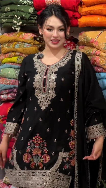 ĐĚSIGNER PARTY WEAR LOOK PUR HEAVY STAR GEORGETTE TOP PLAZZO & DUPATTA SET WHOLESALE GEELAN FASHION SURAT