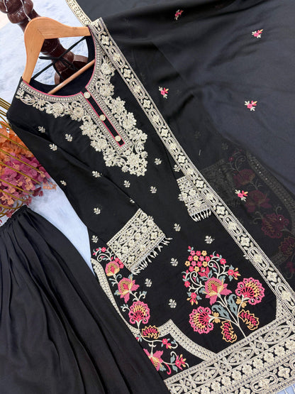 ĐĚSIGNER PARTY WEAR LOOK PUR HEAVY STAR GEORGETTE TOP PLAZZO & DUPATTA SET WHOLESALE GEELAN FASHION SURAT