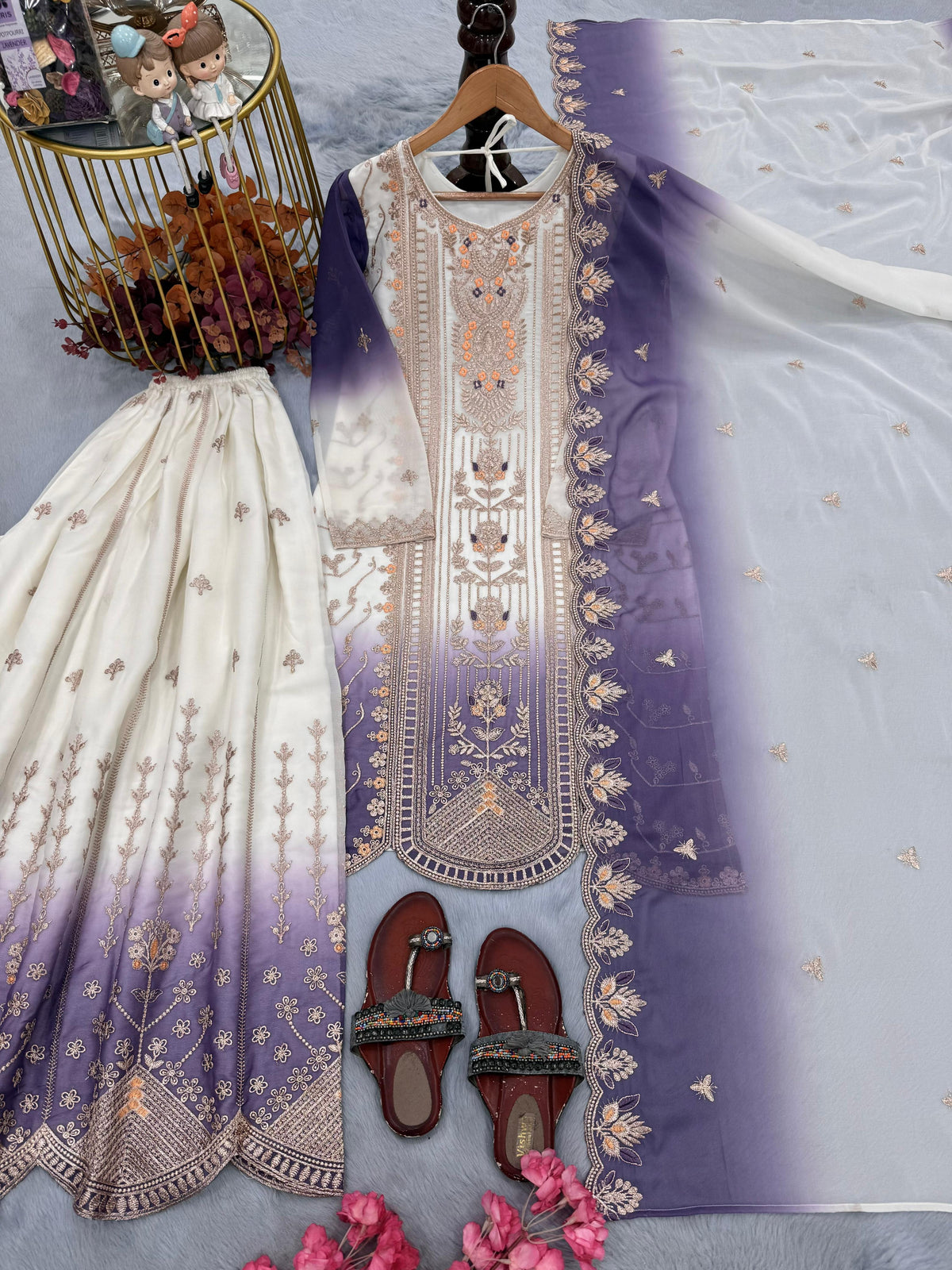 ĐĚSIGNER PARTY WEAR LOOK PUR HEAVY DUAL TONE PEDING STAR GEORGETTE TOP PLAZZO & DUPATTA SET WHOLESALE GEELAN FASHION SURAT