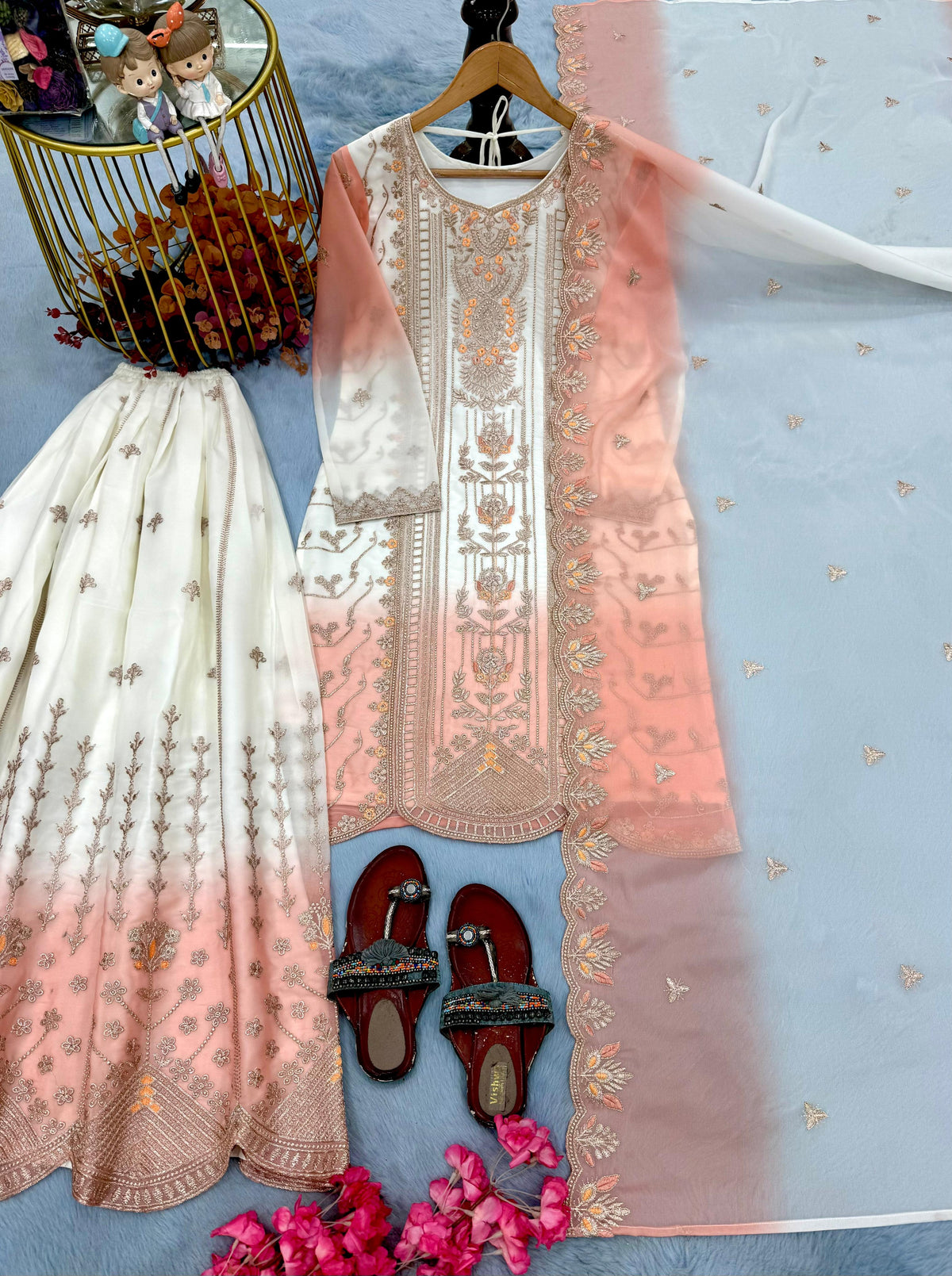 ĐĚSIGNER PARTY WEAR LOOK PUR HEAVY DUAL TONE PEDING STAR GEORGETTE TOP PLAZZO & DUPATTA SET WHOLESALE GEELAN FASHION SURAT