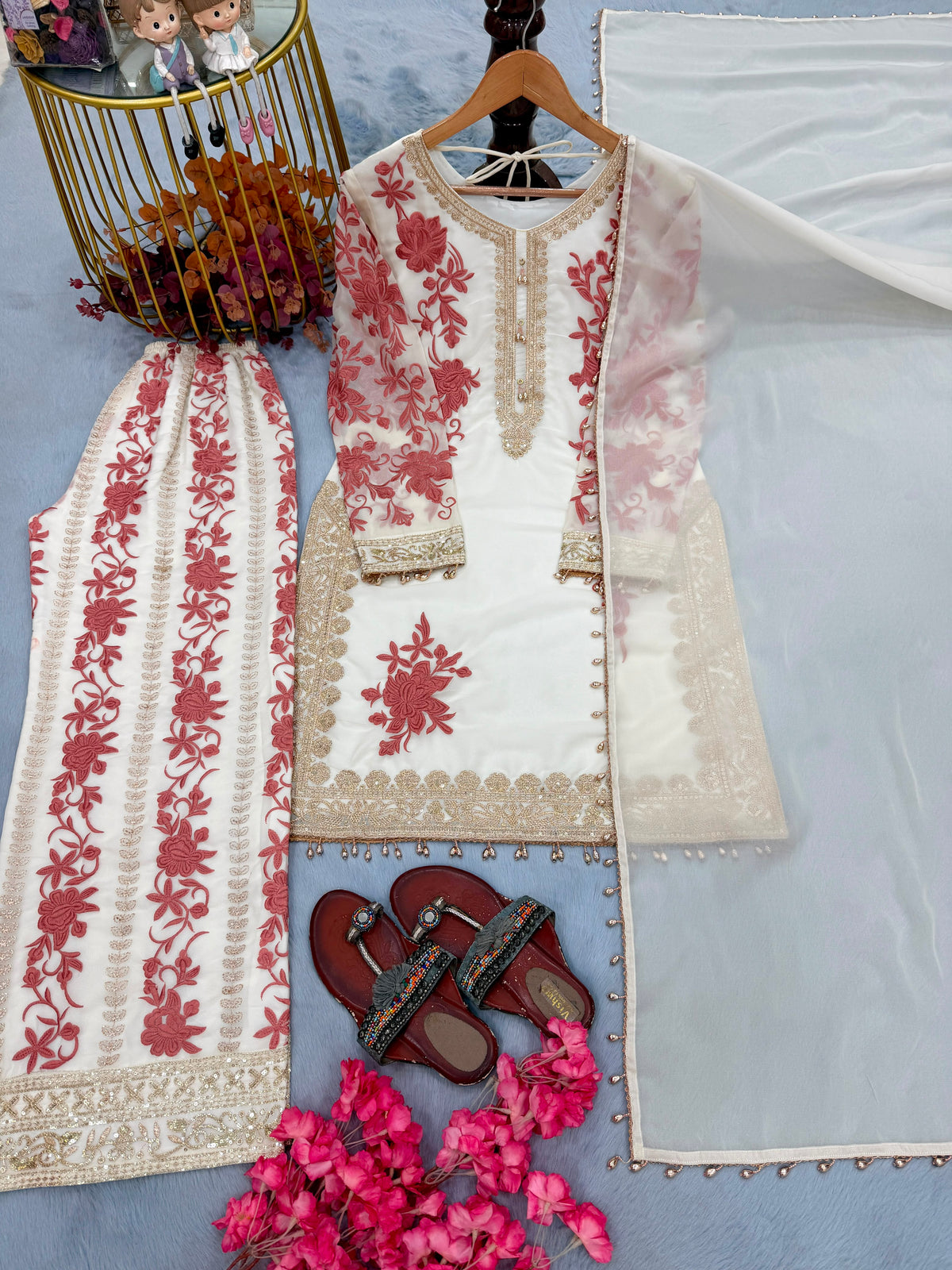 ĐĚSIGNER PARTY WEAR LOOK PUR HEAVY STAR GEORGETTE TOP PLAZZO & DUPATTA SET WHOLESALE GEELAN FASHION SURAT