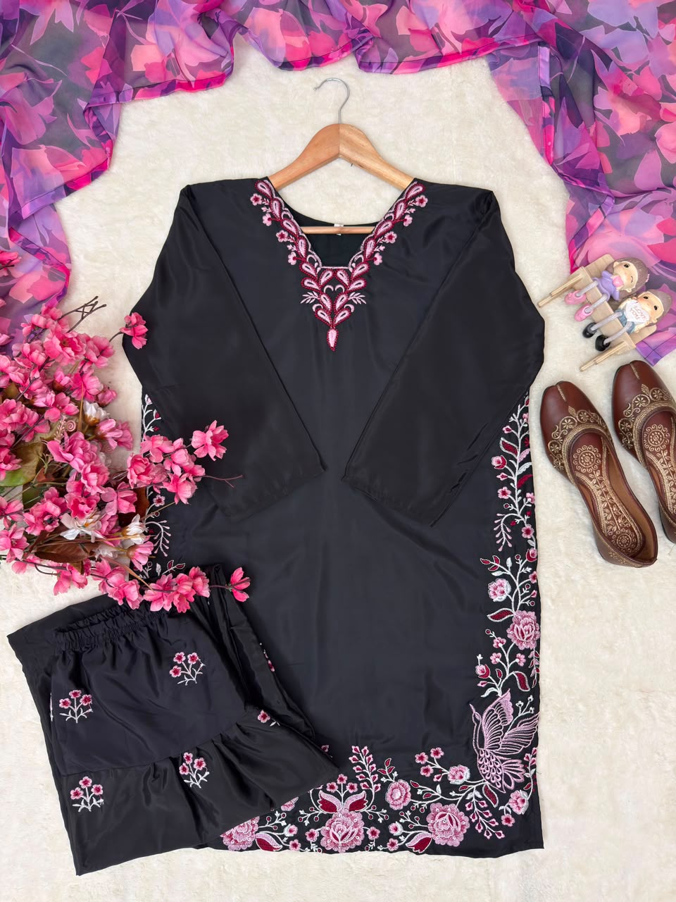 ENHANCE THE BEAUTY OF YOUR WARDROBE WITH THIS NEWLY LAUNCHED KURTI & FARSHI PLAZZO SET WHOLESALE GEELAN FASHION SURAT