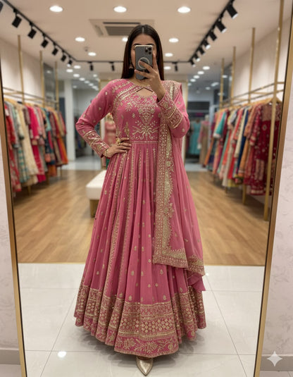 NEW ĐĚSIGNER GWON WITH PENT DUPATT SET WHOLESALE GEELAN FASHION SURAT