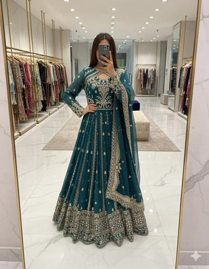 NEW ĐĚSIGNER GWON WITH PENT DUPATT SET WHOLESALE GEELAN FASHION SURAT