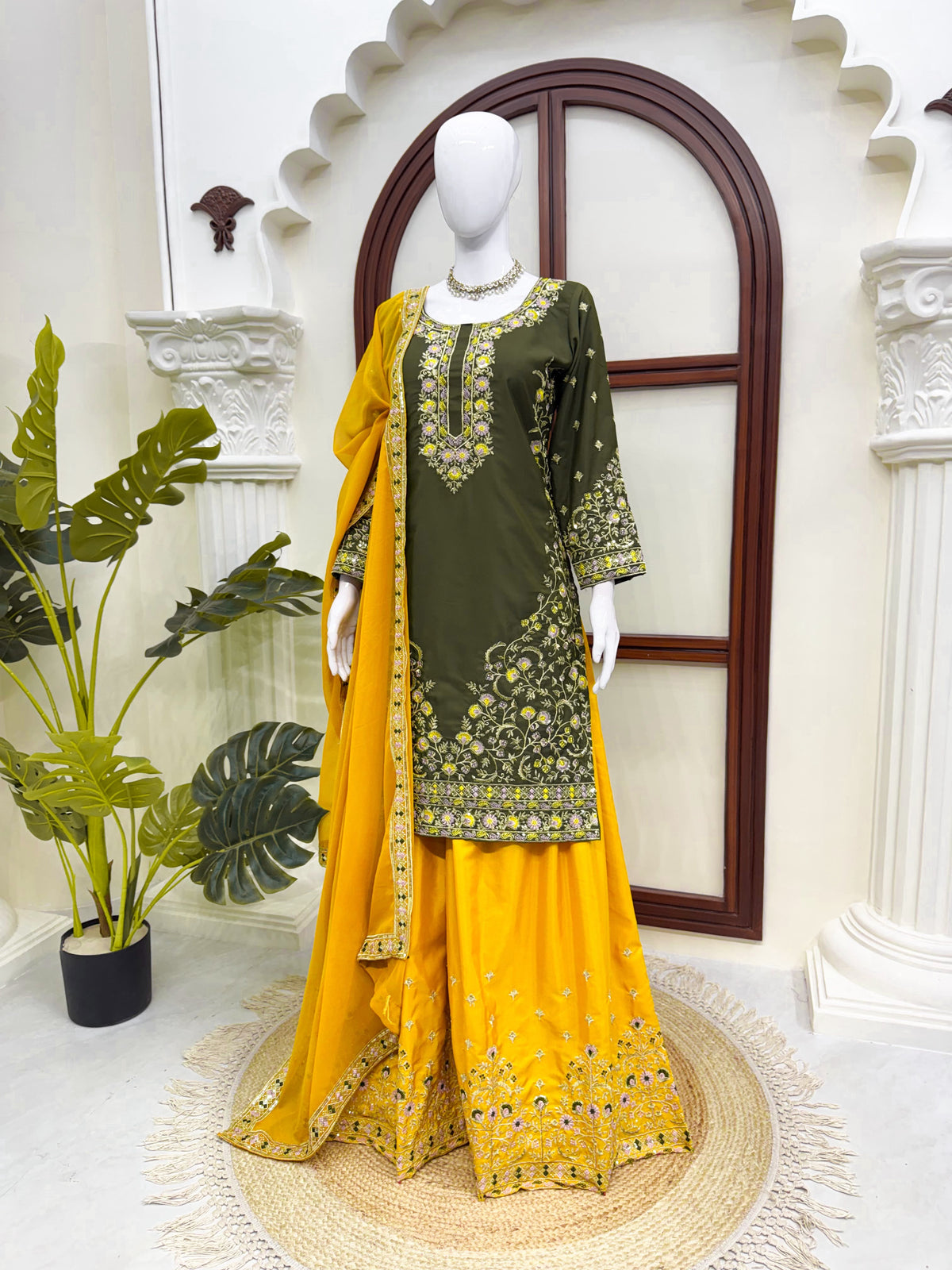 DESIGNER SUIT & PENT SET – ELEGANT ETHNIC WEAR ✨ 🎀 CRAFTED IN CLASSY TONES WITH PREMIUM FABRIC & DETAILING WHOLESALE GEELAN FASHION SURAT