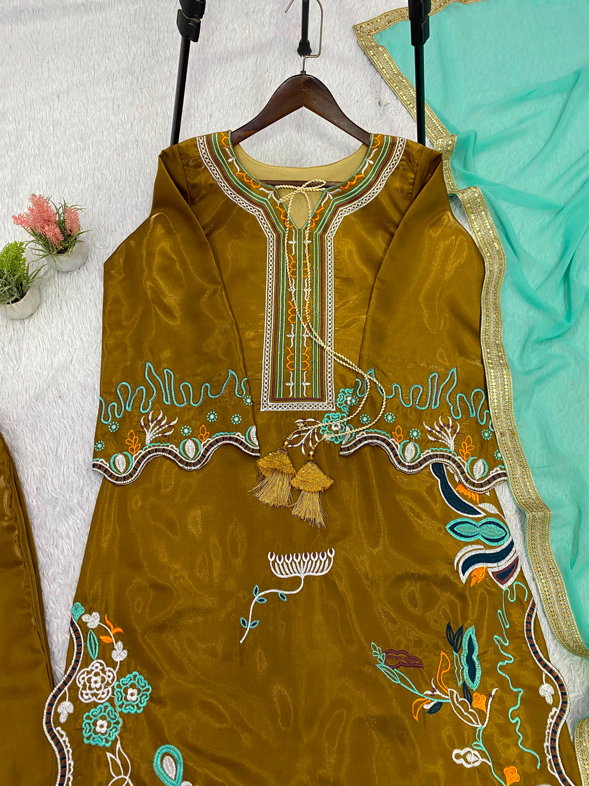 THIS WEDDING SEASON WEAR OUR BEAUTIFUL EMBROIDERED TOP, PANT WITH DUPATTA WHOLESALE GEELAN FASHION SURAT
