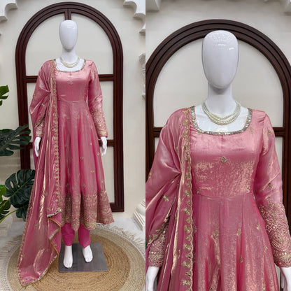 DESIGNER GOWN WITH PENT SET – ELEGANT ETHNIC WEAR ✨ 🎀 CRAFTED IN CLASSY TONES WITH PREMIUM FABRIC & DETAILING WHOLESALE GEELAN FASHION SURAT