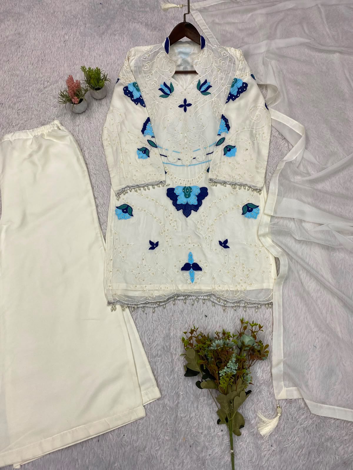 THIS WEDDING SEASON WEAR OUR BEAUTIFUL EMBROIDERED WITH CUT WORKED TOP , PLAZZO WITH DUPATTA ✨ WHOLESALE GEELAN FASHION SURAT