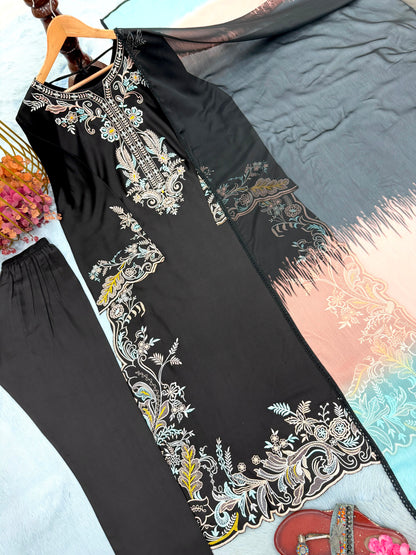 ĐĚSIGNER PARTY WEAR LOOK PUR SATIN RAYON OVER SIZE LONG KAFTAN & BOTTOM WITH DUPATTA SET WHOLESALE GEELAN FASHION SURAT