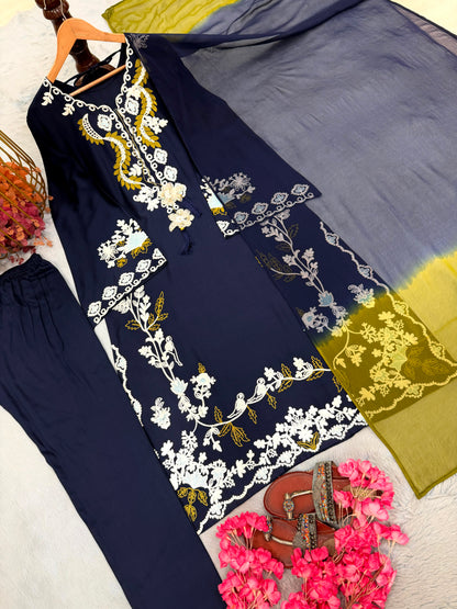 ĐĚSIGNER PARTY WEAR LOOK PUR SATIN RAYON OVER SIZE LONG KAFTAN & BOTTOM WITH DUPATTA SET WHOLESALE GEELAN FASHION SURAT