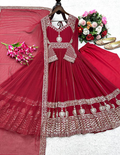 ĐĚSIGNER PARTY WEAR LOOK HEAVY FOX GEORGETTE GWON PENT & DUPATTA SET WHOLESALE GEELAN FASHION SURAT